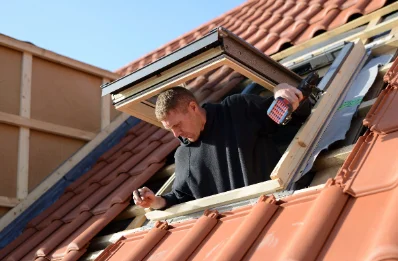 Pose de fenêtres de toit Velux à Verneiges